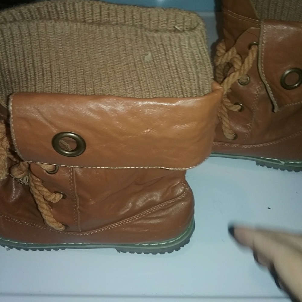 Nice boots - Picture 3 of 4